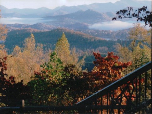 Home sites with views of Lake Chatuge and the Georgia and North Carolina mountains.